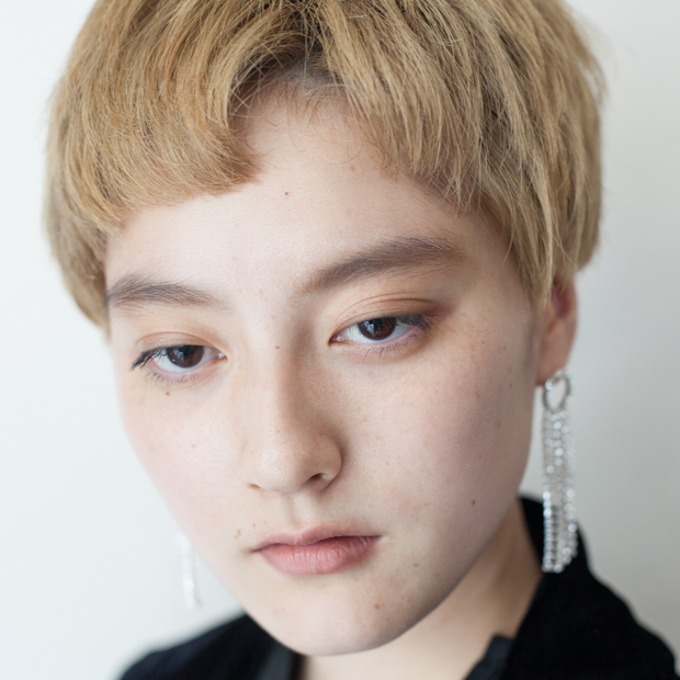 髪型　ヘアカタログ