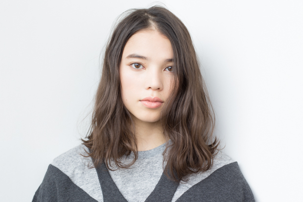 髪型　ヘアカタログ