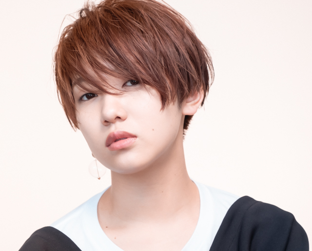 髪型　ヘアカタログ