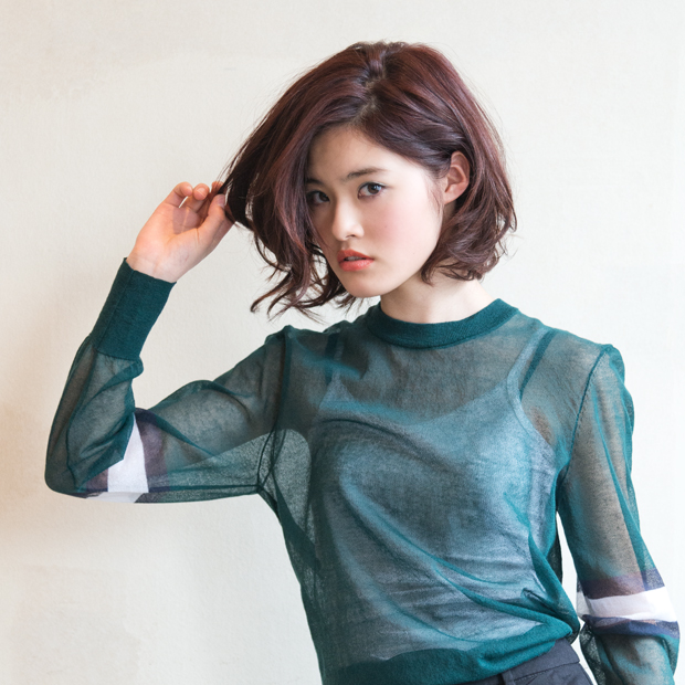 長めの前髪で段を入れ軽さを出すスタイル BOB HAIRCATALOG.JP／ヘアカタログ.JP つぎのわたし選び