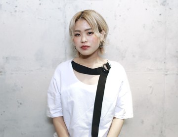文字彩乃