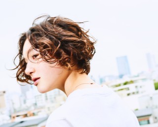 パリジェンヌのような質感のショートスタイル Short Haircatalog Jp ヘアカタログ Jp つぎのわたし選び